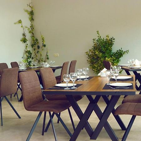 קובולטי Hotel Horizon מראה חיצוני תמונה