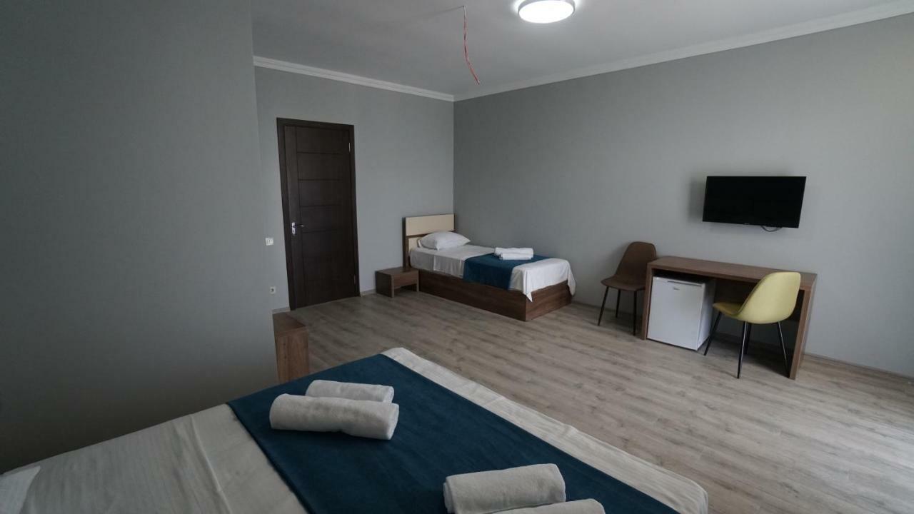 קובולטי Hotel Horizon מראה חיצוני תמונה