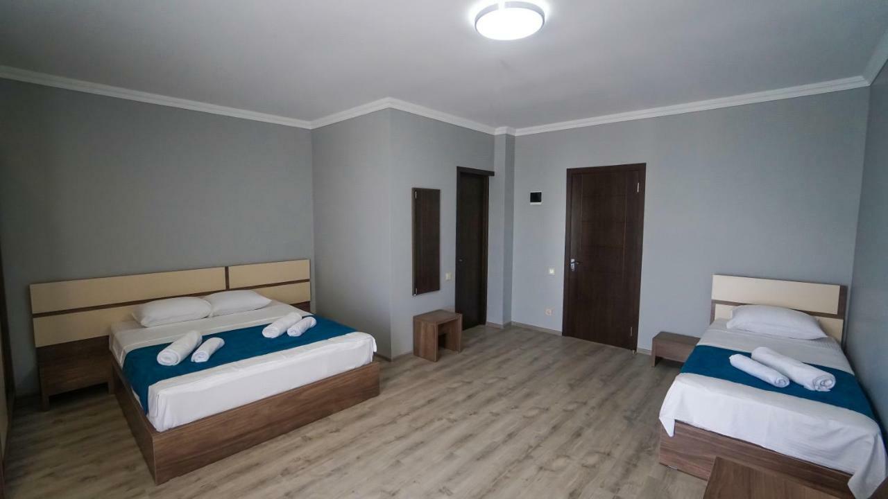 קובולטי Hotel Horizon מראה חיצוני תמונה