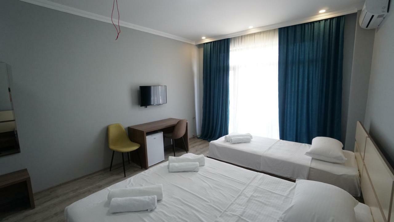 קובולטי Hotel Horizon מראה חיצוני תמונה