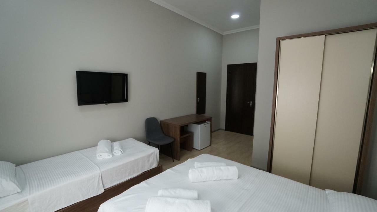 קובולטי Hotel Horizon מראה חיצוני תמונה