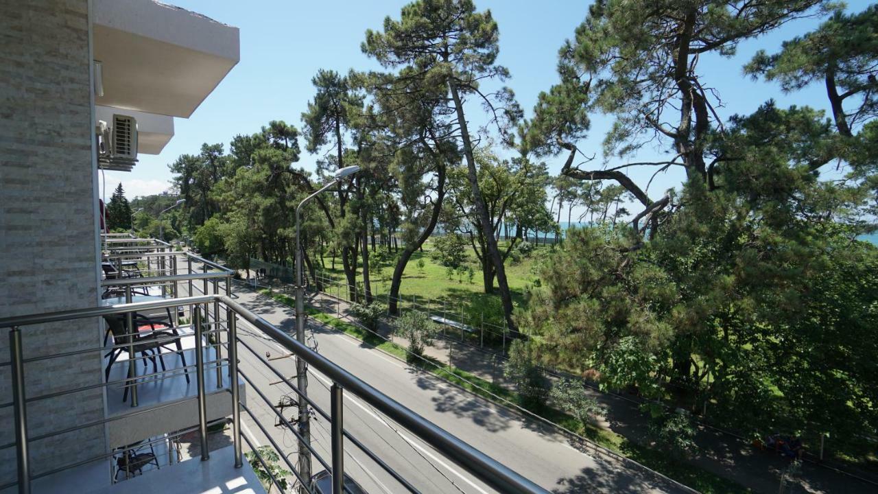 קובולטי Hotel Horizon מראה חיצוני תמונה