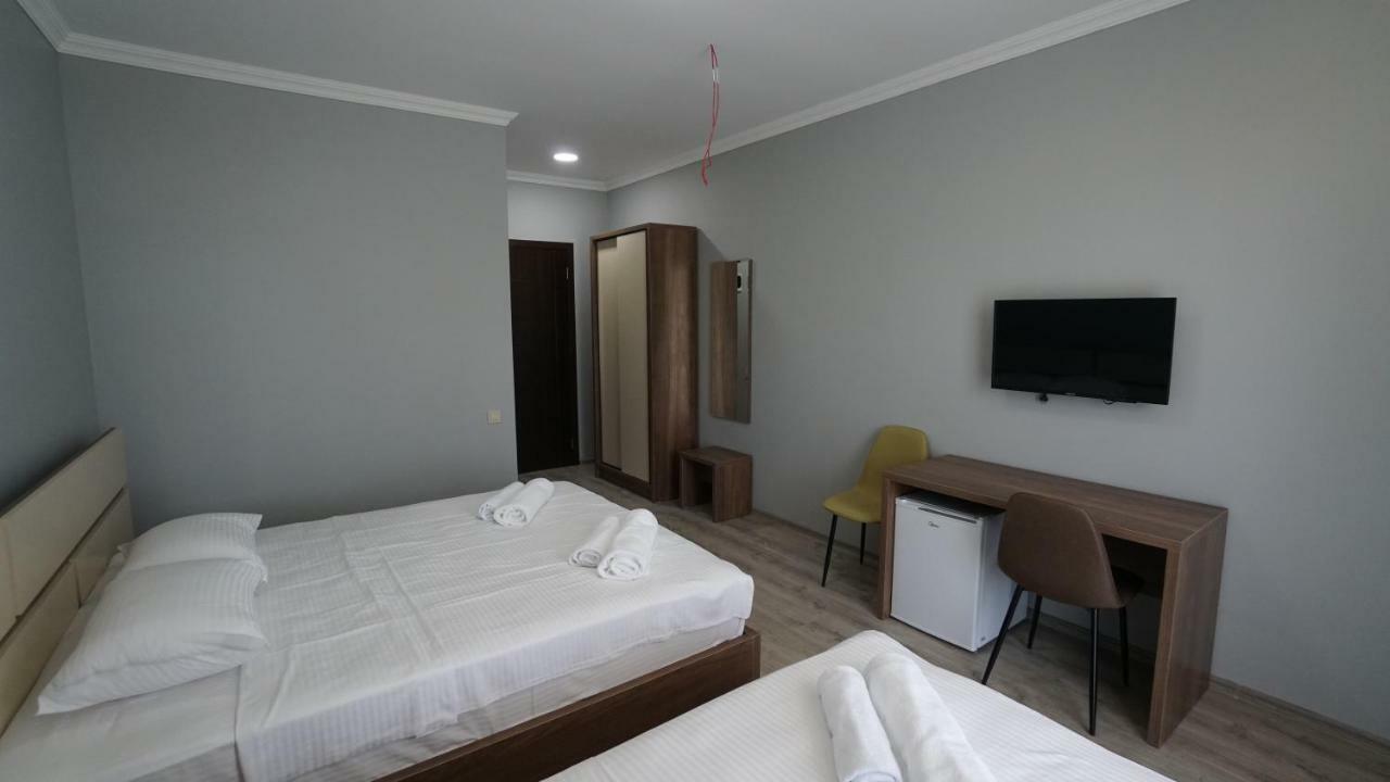 קובולטי Hotel Horizon מראה חיצוני תמונה