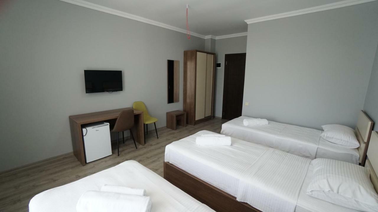 קובולטי Hotel Horizon מראה חיצוני תמונה